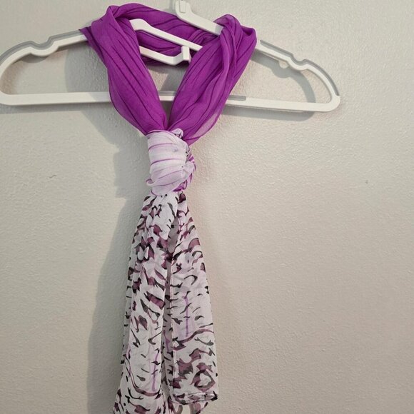 Liang Diang Accessories - Liang Diang Sheer Feminine Scarf in Fuchsia and White 60" Long X 30" Wide